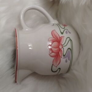 DI VINTAGE 1980s Villeroy & Boch Creamer